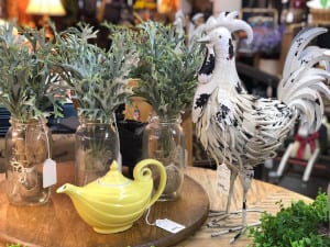 choose pieces for your farmhouse décor