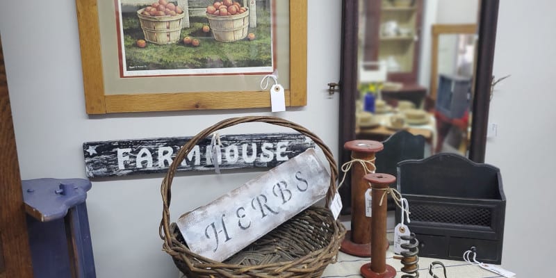 Add Charm to Your Home with Farmhouse Décor